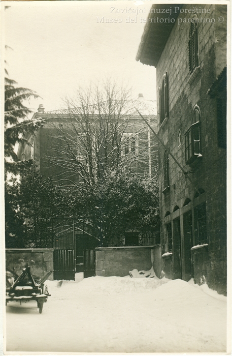 Image description